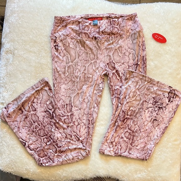 Hot Kissed Top and Botton Set - Picture 3 of 7